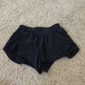 Hotty Hot Low-Rise Lined Shorts 2.5”
